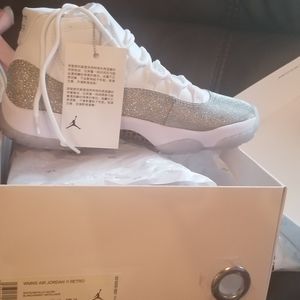 Jordan 11 Retro White Metallic Silver (W)
